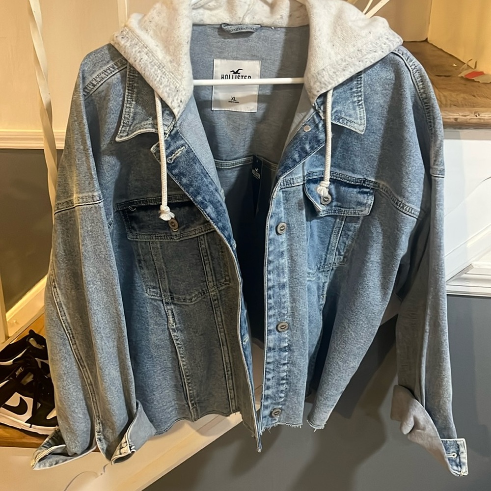 Women’s Jean Jacket